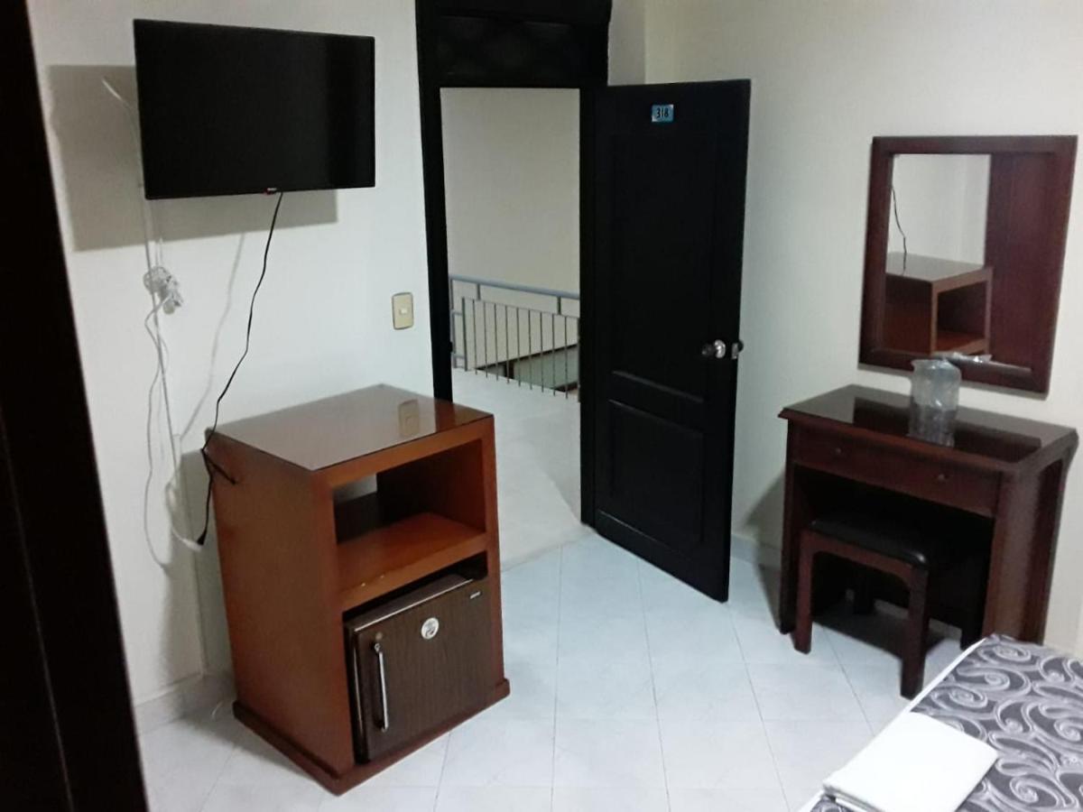 Hotel El Andino กูกูตา ภายนอก รูปภาพ